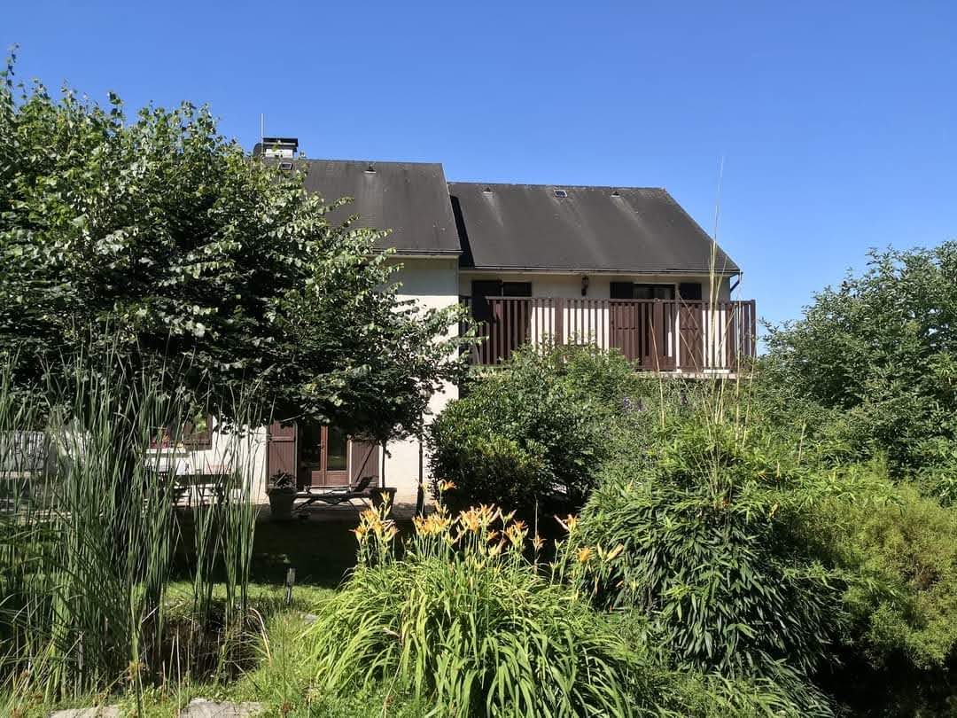 apartement balcon façade corrèze cigales-en-corrèze